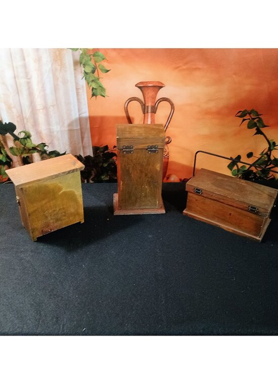 VGUC: Distressed Rustic Wood Boxes Set 3pc for the Holidays - Picture 2 of 6